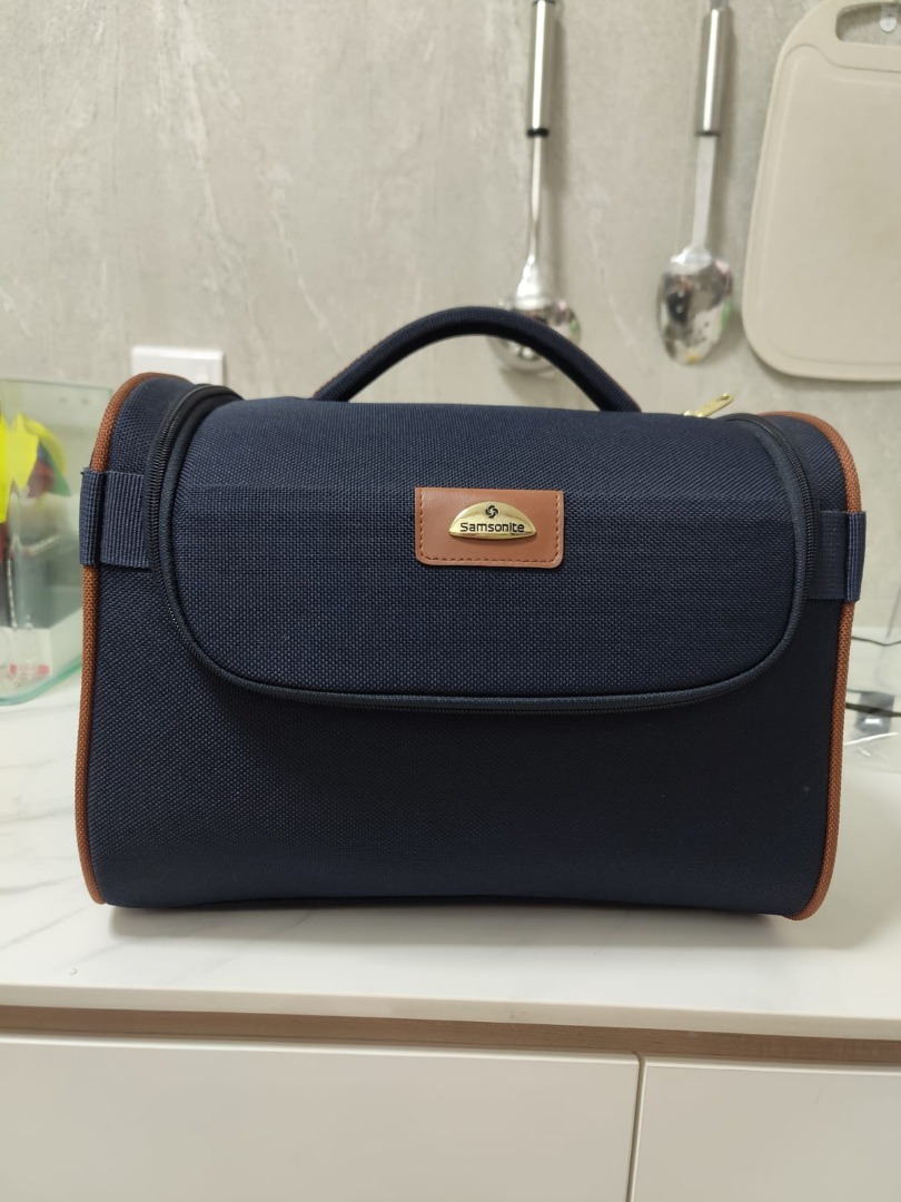 Samsonite vanity new arrivals bag