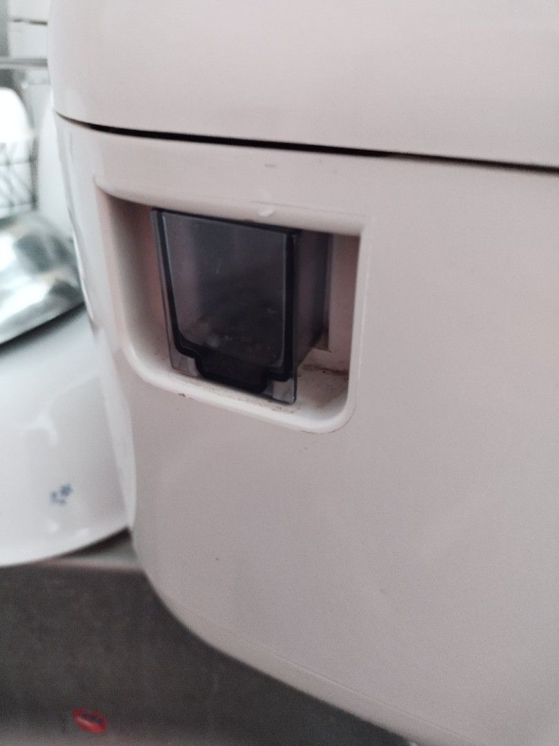 Samsung brand rice cooker 10 cups capacity, TV & Home Appliances