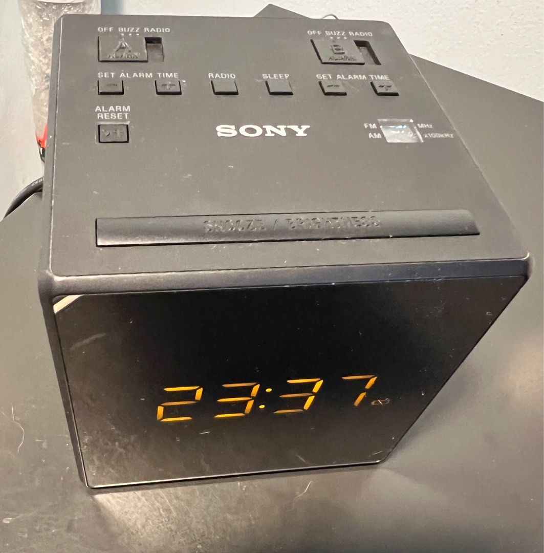 Sony Clock Radio, Furniture & Home Living, Home Decor, Clocks on Carousell