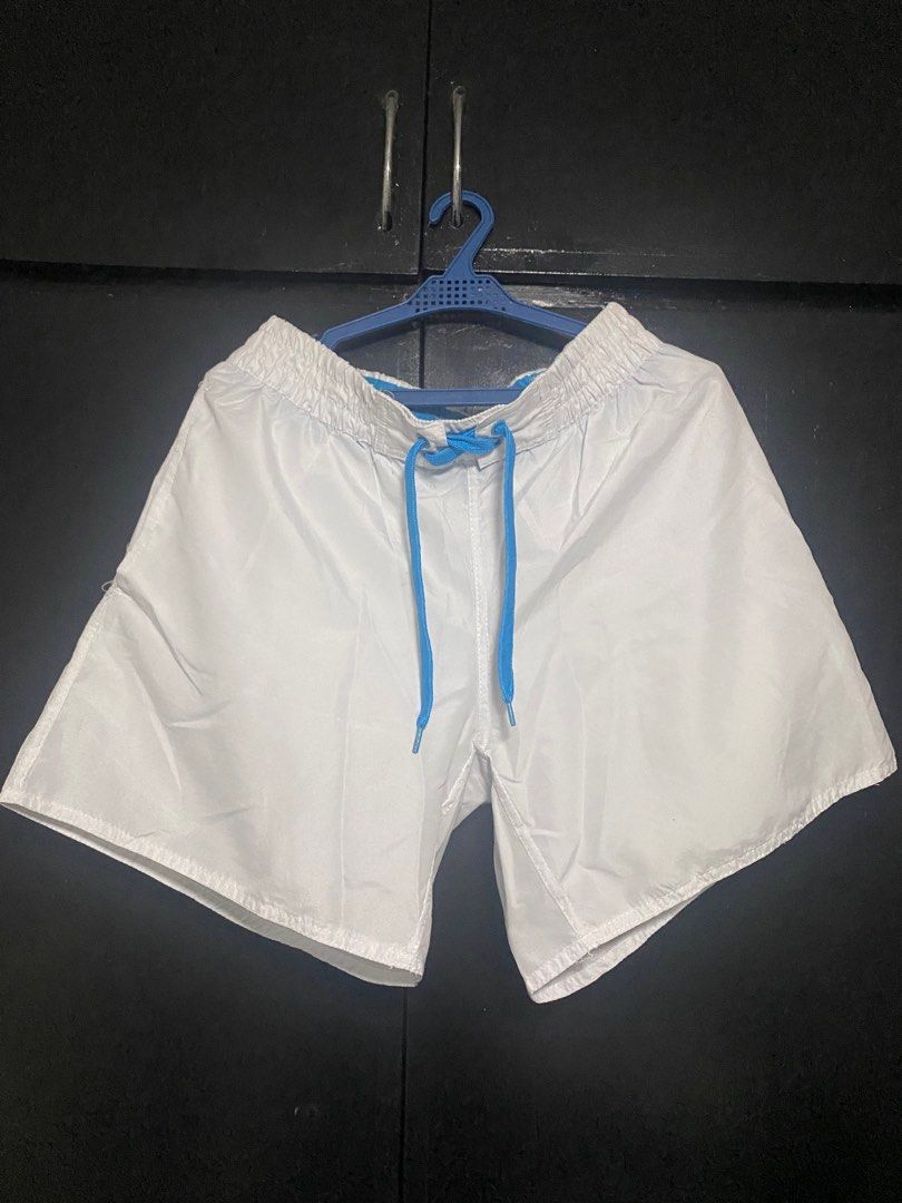 Swim shorts (Category: Swim Trunks & Board Shorts) located in Paranaque City. Submitted by johnber (Listing ID 1232871707, Image 1). Description: L: 14”.