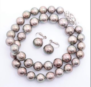 TASAKI SOUTH SEA PEARLS PEACOCK GREY