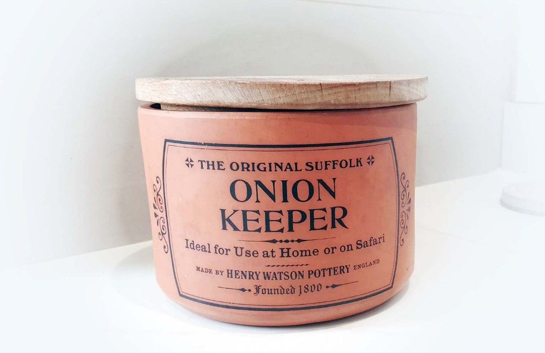 Terracotta Onion Keeper, Furniture & Home Living, Home Improvement & Organisation, Storage Boxes