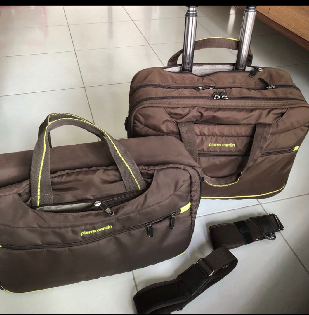 Travelling laptop bag, Hobbies & Toys, Travel, Luggage on Carousell