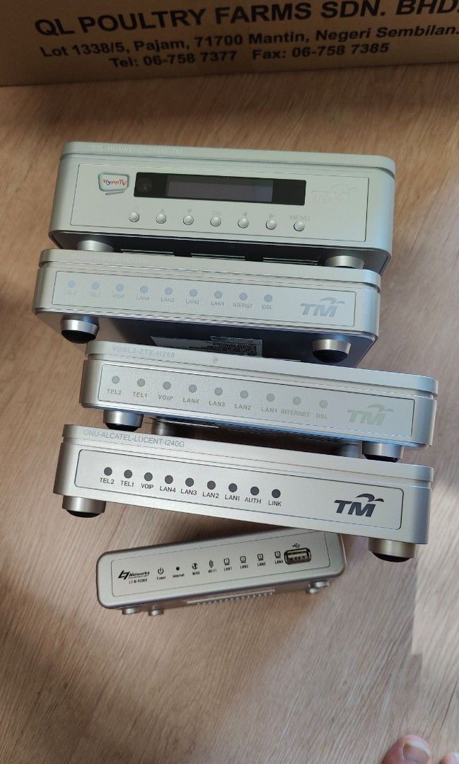 Unifi modem setup box and router, Computers & Tech, Parts & Accessories