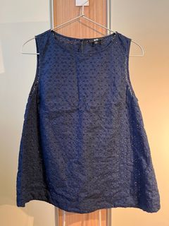 Uniqlo雕花無袖背心