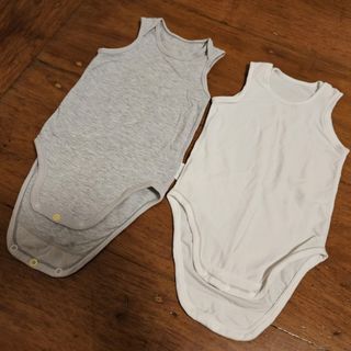 Uniqlo Airism Onesie Set for 12 to 18 Months