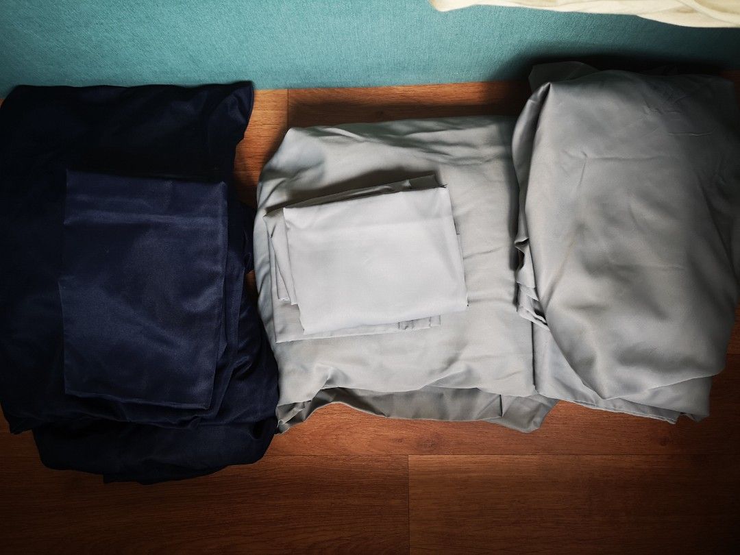 Uniqlo airism single duvet quilt cover, Furniture & Home Living