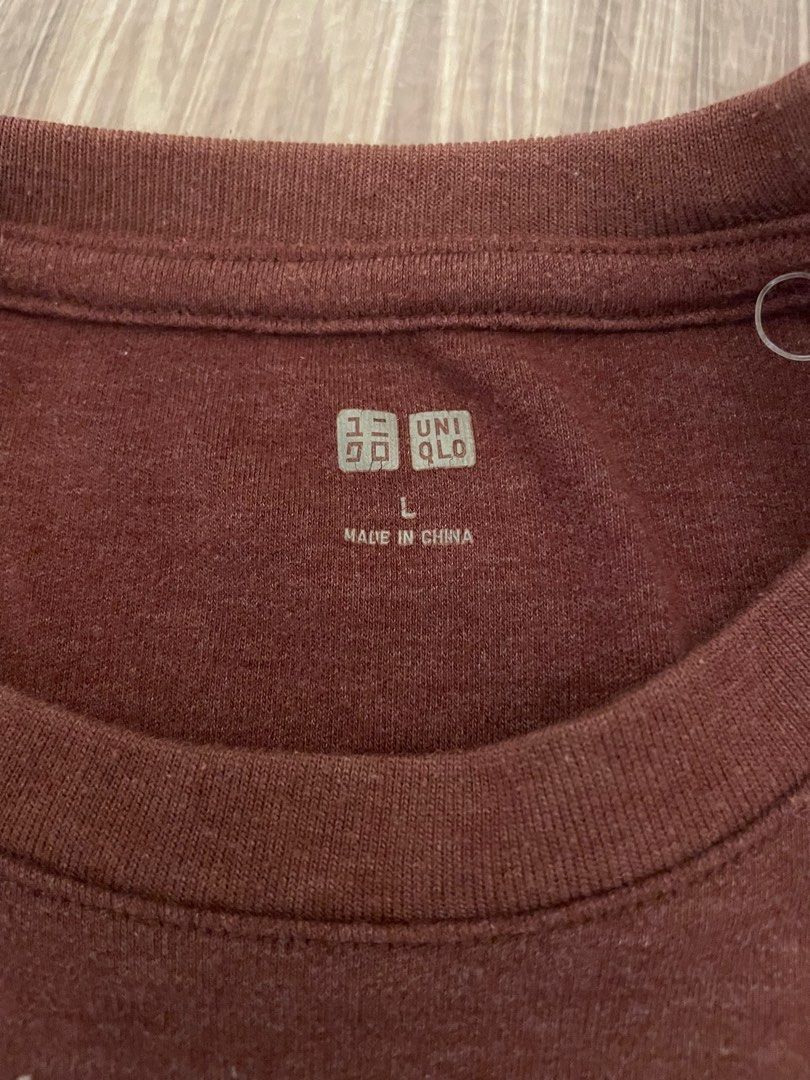Uniqlo Sweater (Category: Coats, Jackets and Outerwear) located in Manila. Submitted by live.hellokeffir (Listing ID 1232905014, Image 2). Description: .