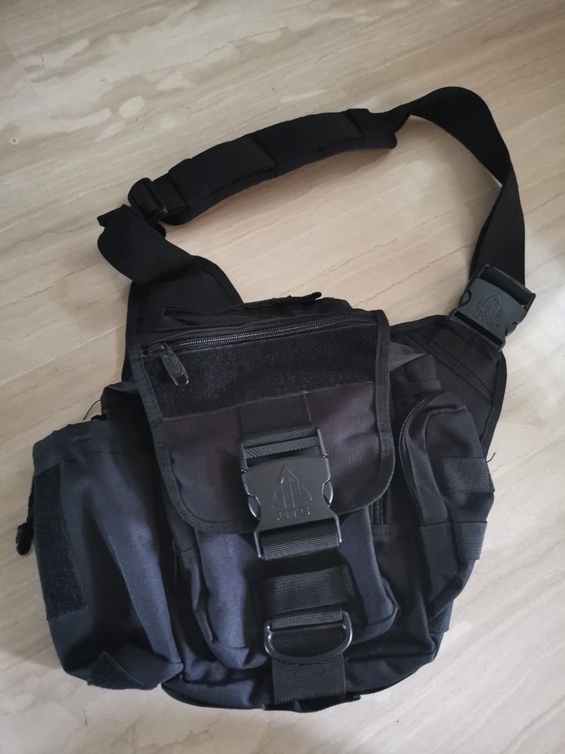 Utg tactical on sale messenger bag