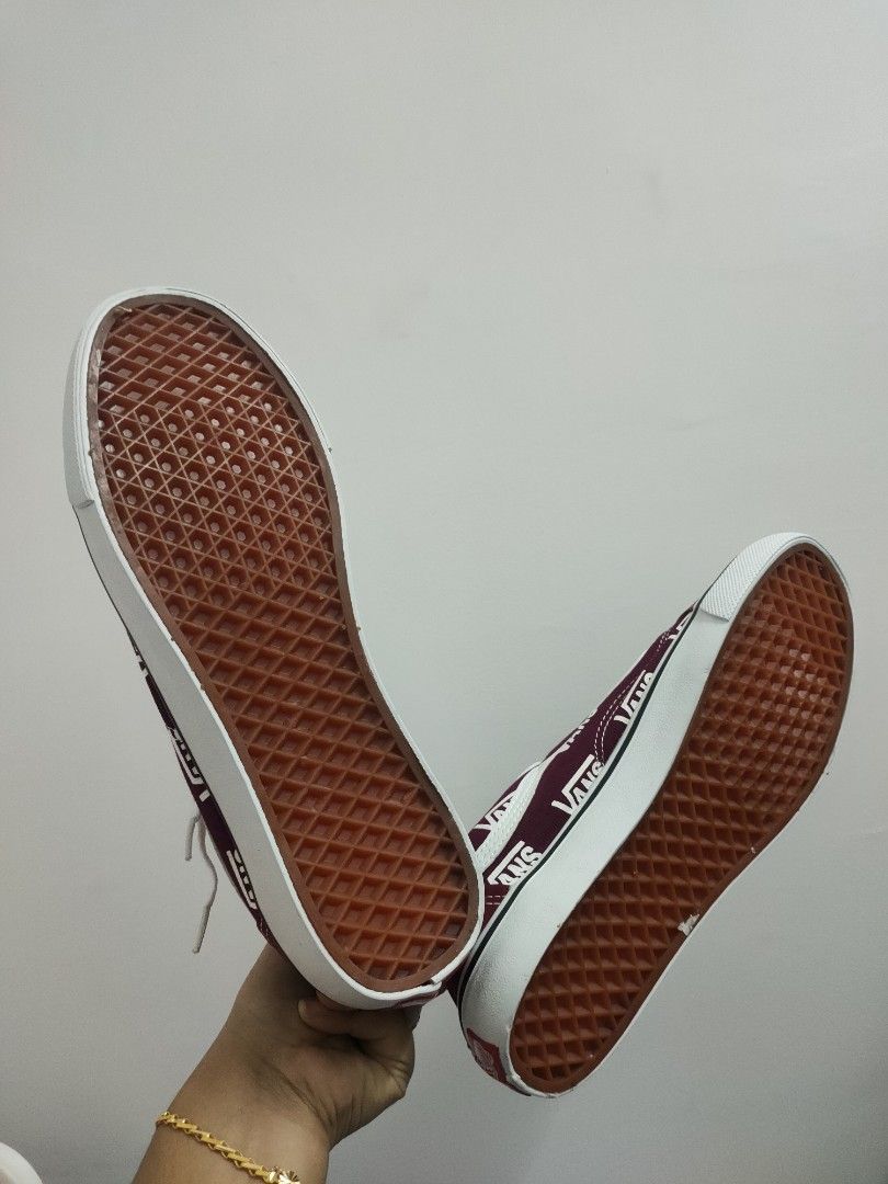 Maroon sales vans kids