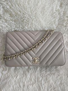 Affordable chanel chevron statement flap For Sale, Bags & Wallets