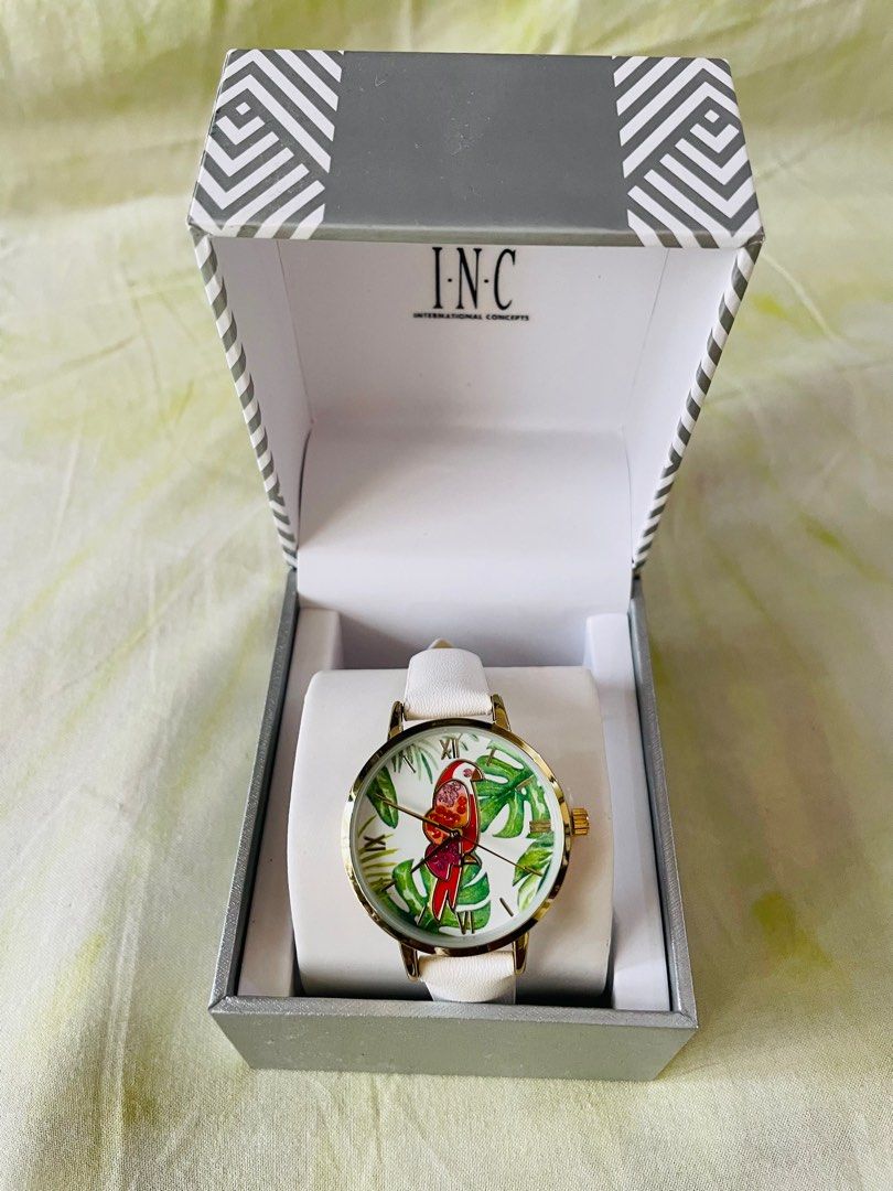White studded watch (Category: Women's Watches) located in Makati City. Submitted by argin (Listing ID 1232919155, Image 1). Description: Brand new. Never been used. Comes with box. White leather like strap. Gold trims. Studded parrot watch face. .
