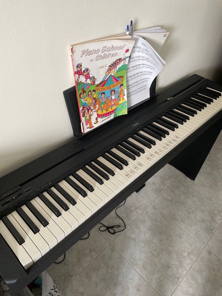 Yamaha P-35 Digital Piano with Sustain Pedal and Stool, Hobbies & Toys ...