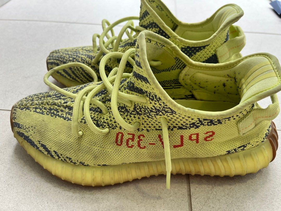 Frozen shop yellow shoes