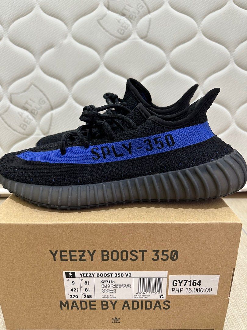 Yeezy Boost 350 V2 Dazzling Blue, Men's Fashion, Footwear, Sneakers on  Carousell
