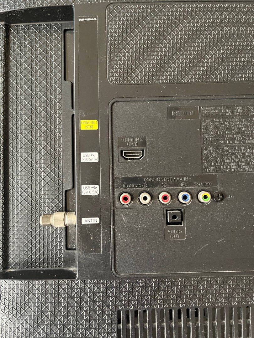 2nd Hand SAMSUNG TV 41” (Not a smart TV), TV & Home Appliances, TV