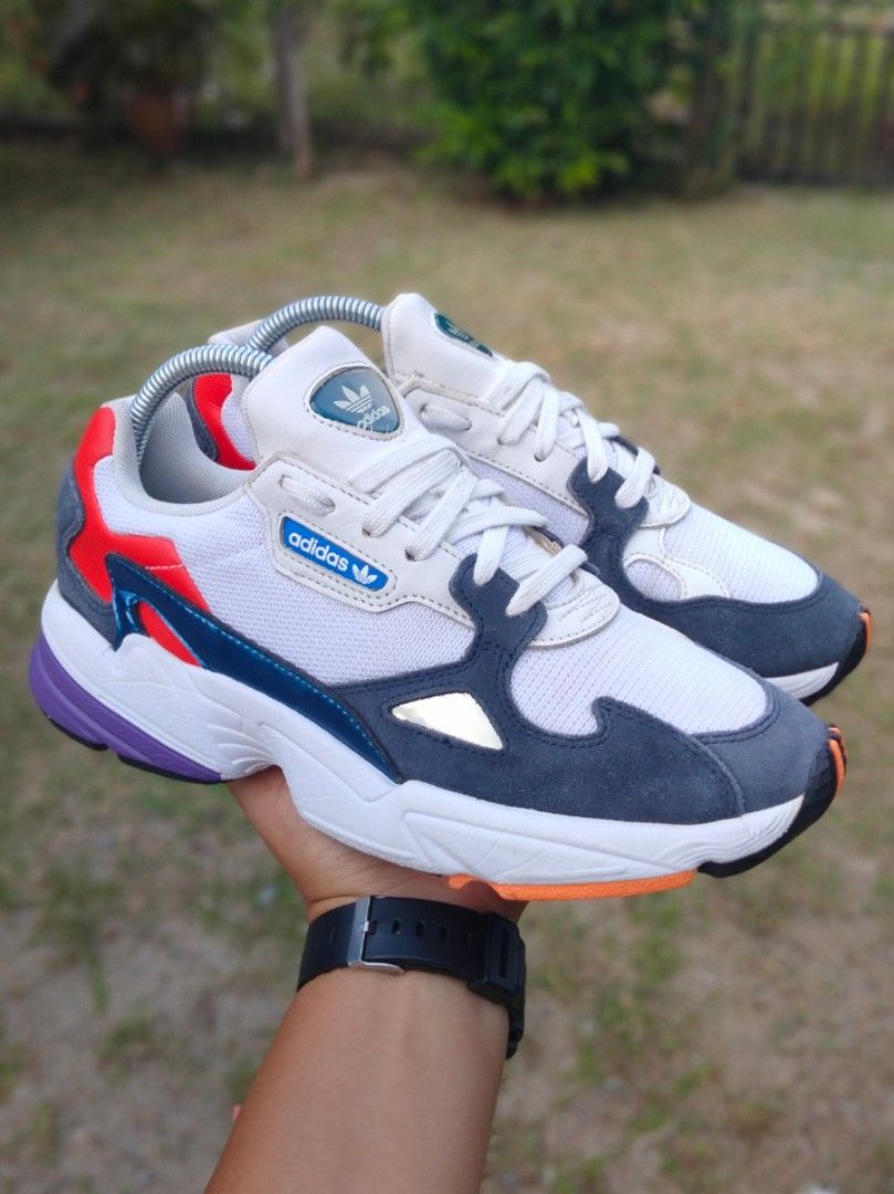 AdIdas yung 96 sneakers nice colorway 6uk Men s Fashion Footwear