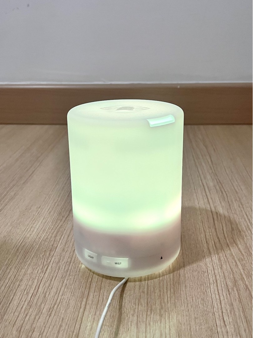 Air diffuser, Furniture & Home Living, Home Fragrance on Carousell