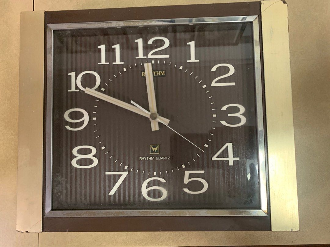 Antique Rhythm Quartz Clock, Furniture & Home Living, Home Decor