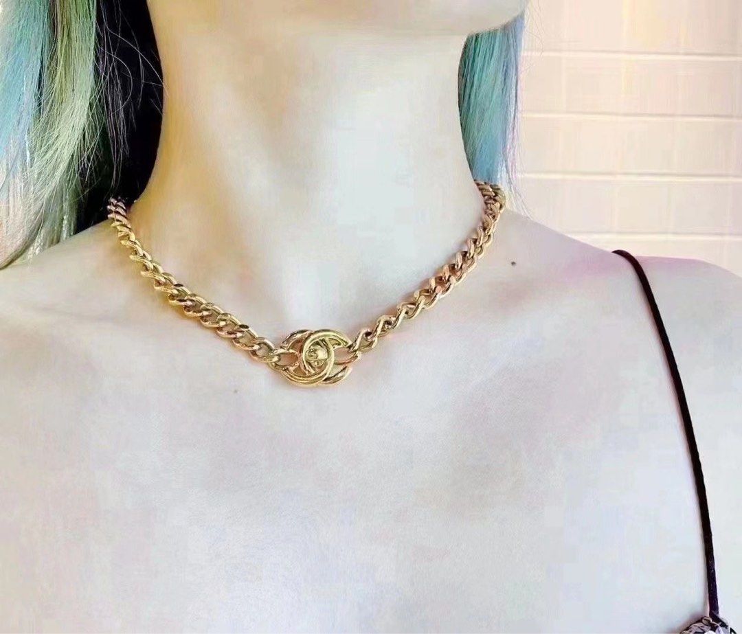 AUTHENTIC CHANEL Vintage CC Turnlock Choker Necklace 24k Gold Hardware