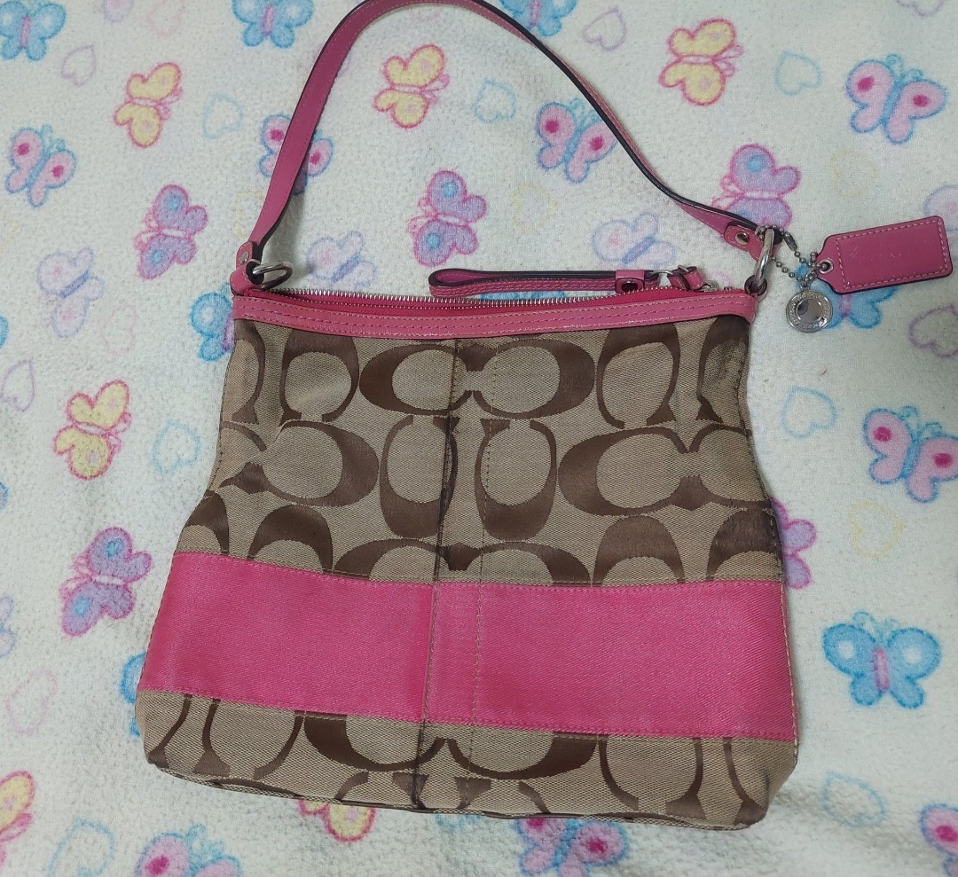 Authentic Coach Armpit Bag (Used), Women's Fashion, Bags & Wallets ...