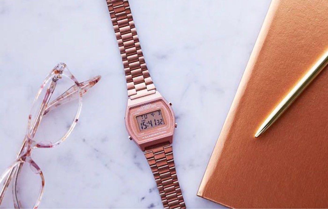 Casio retro clearance rose gold
