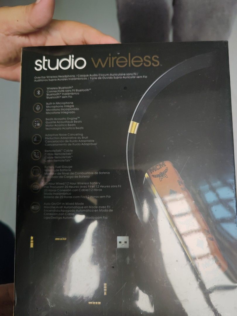 Beats studio wireless mcm hot sale
