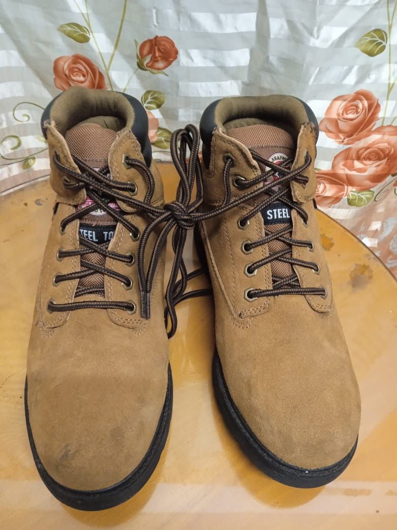BRAHMA STEEL TOE Men s Fashion Footwear Boots on Carousell
