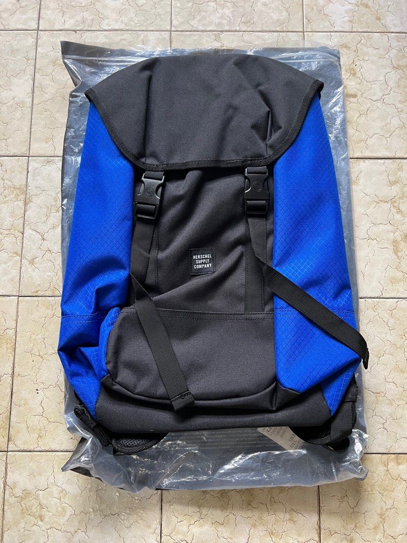Brand New Herschel Iona Black Surf Backpack 18L Men s Fashion Bags Backpacks on Carousell