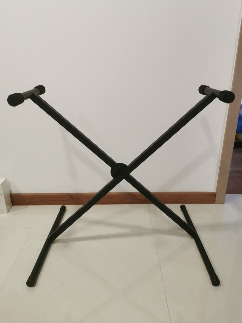 Casio CS2X keyboard digital piano X stand (U.P. 60), Hobbies & Toys