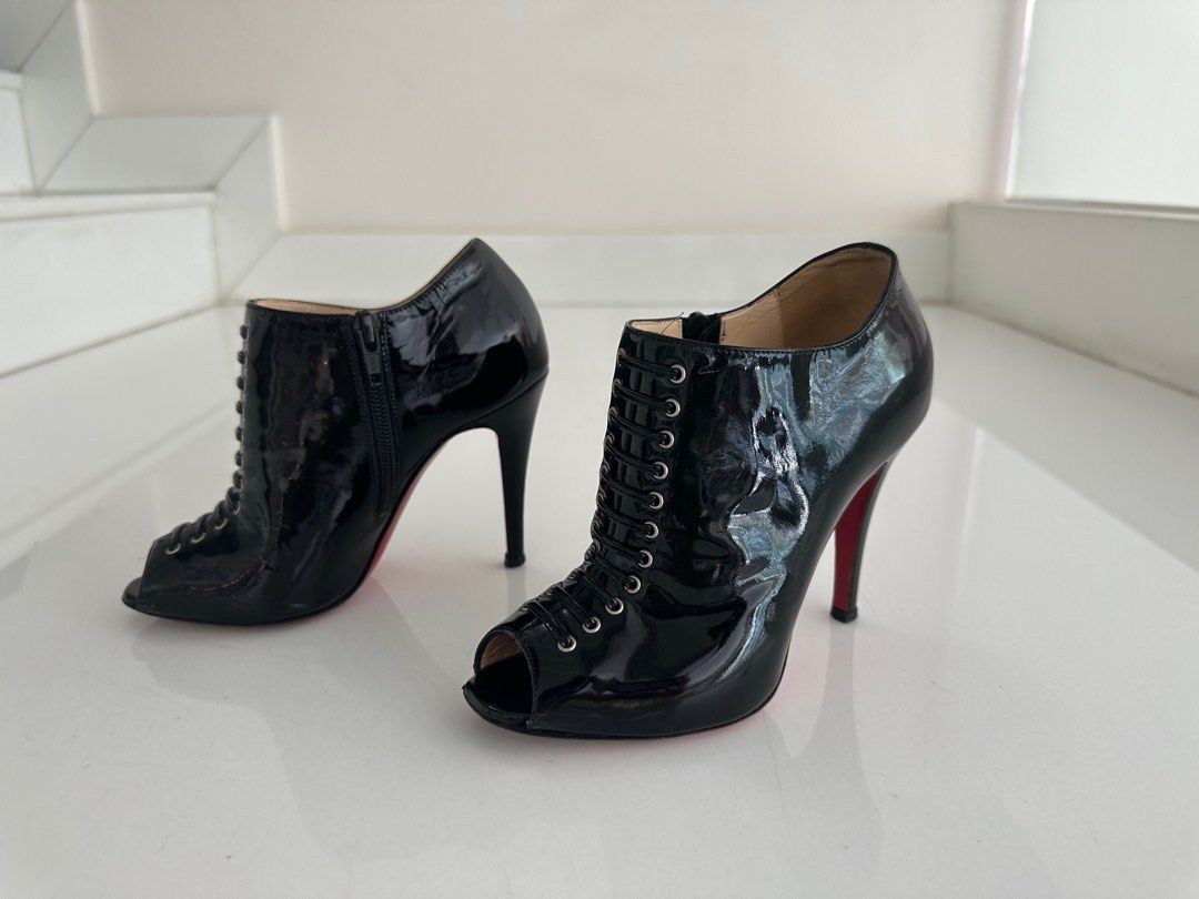 Christian Louboutin 高踭靴鞋, 女裝, 鞋, 高跟鞋- Carousell