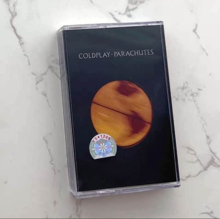Coldplay Parachutes Deluxe Version Cassette 16 Tracks Imported Limited