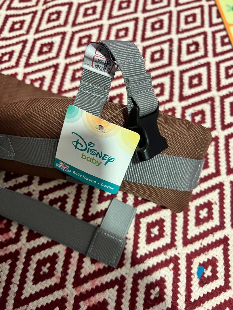 Disney Coby Hugger Baby Hip Seat Carrier Winnie the Pooh, Babies & Kids