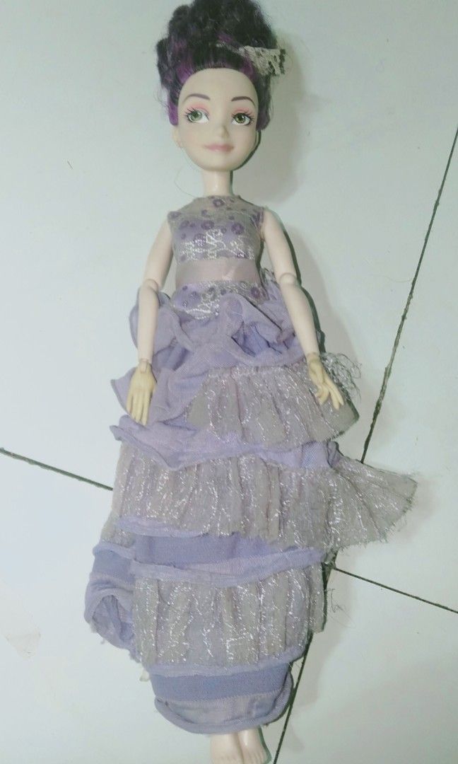 Mal Coronation Doll - Descendants - 11