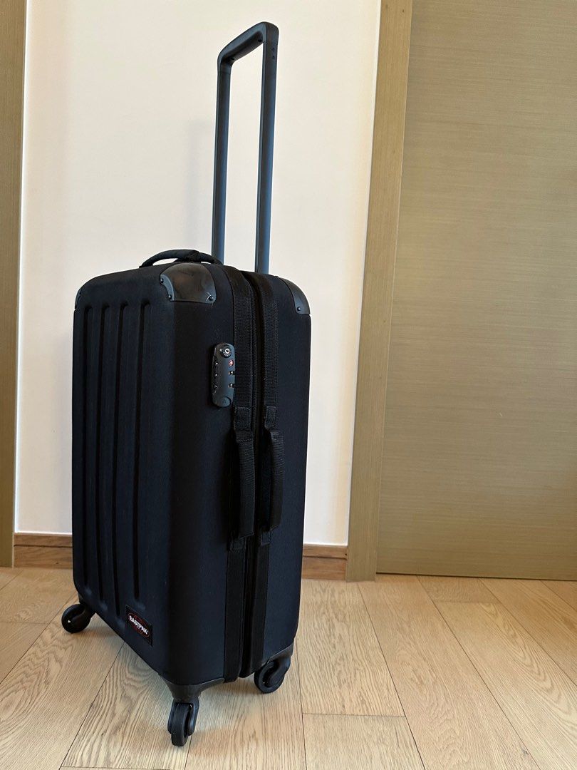 EASTPAK Tranzshell medium suitcase Black