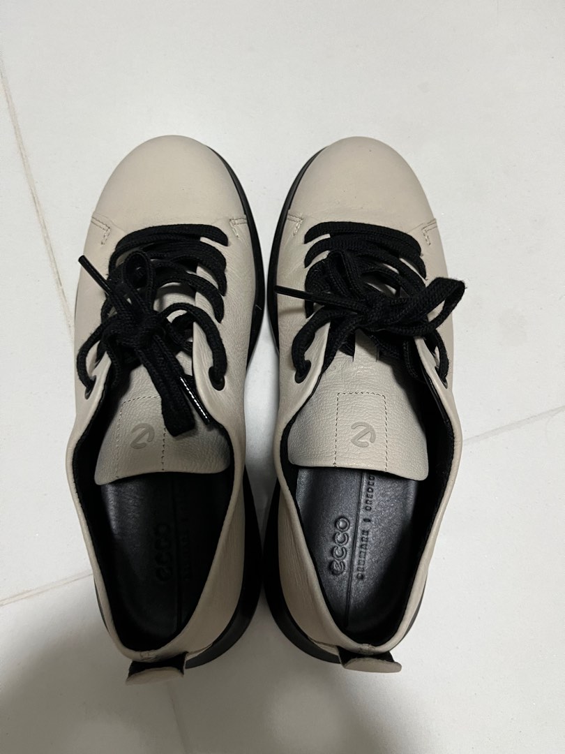 Ecco sandals hotsell size 36