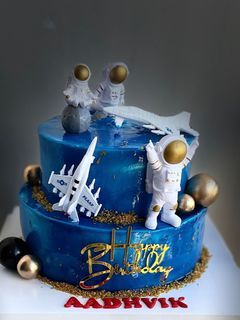 Eggless customised cakes