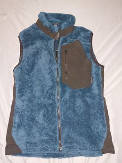 Fleece vest