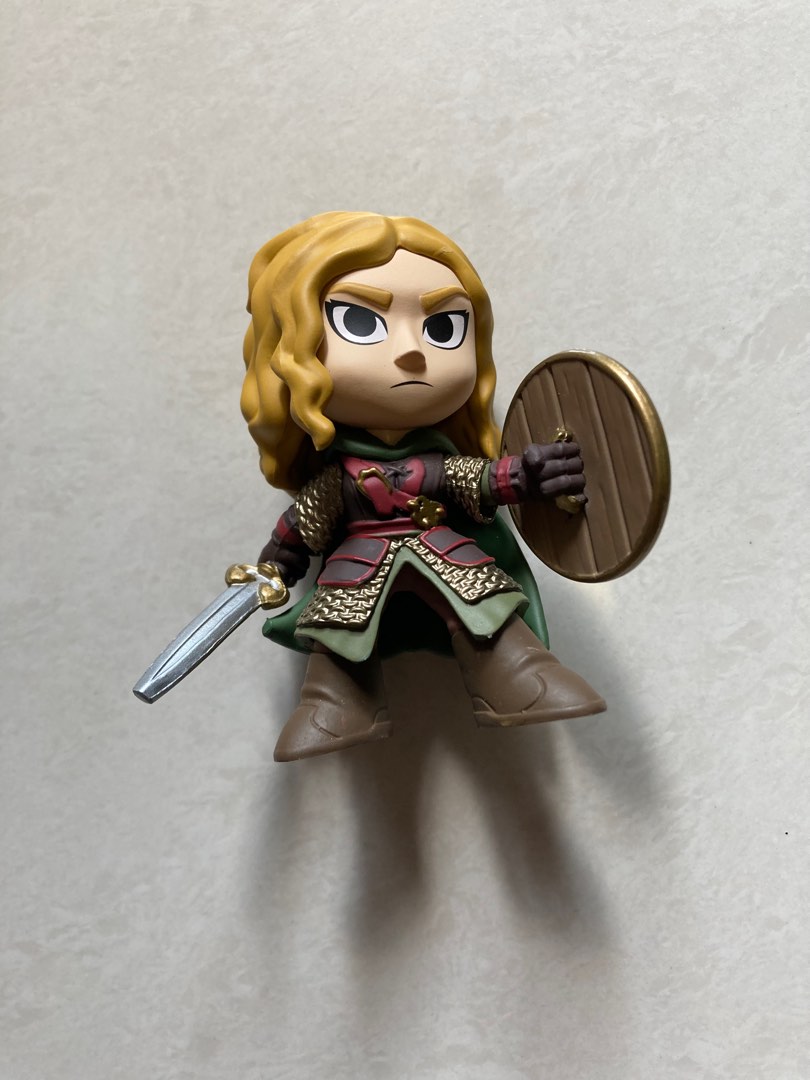 Lord of the Rings Mini Epics Vinyl Éowyn figura 15 cm | webshop