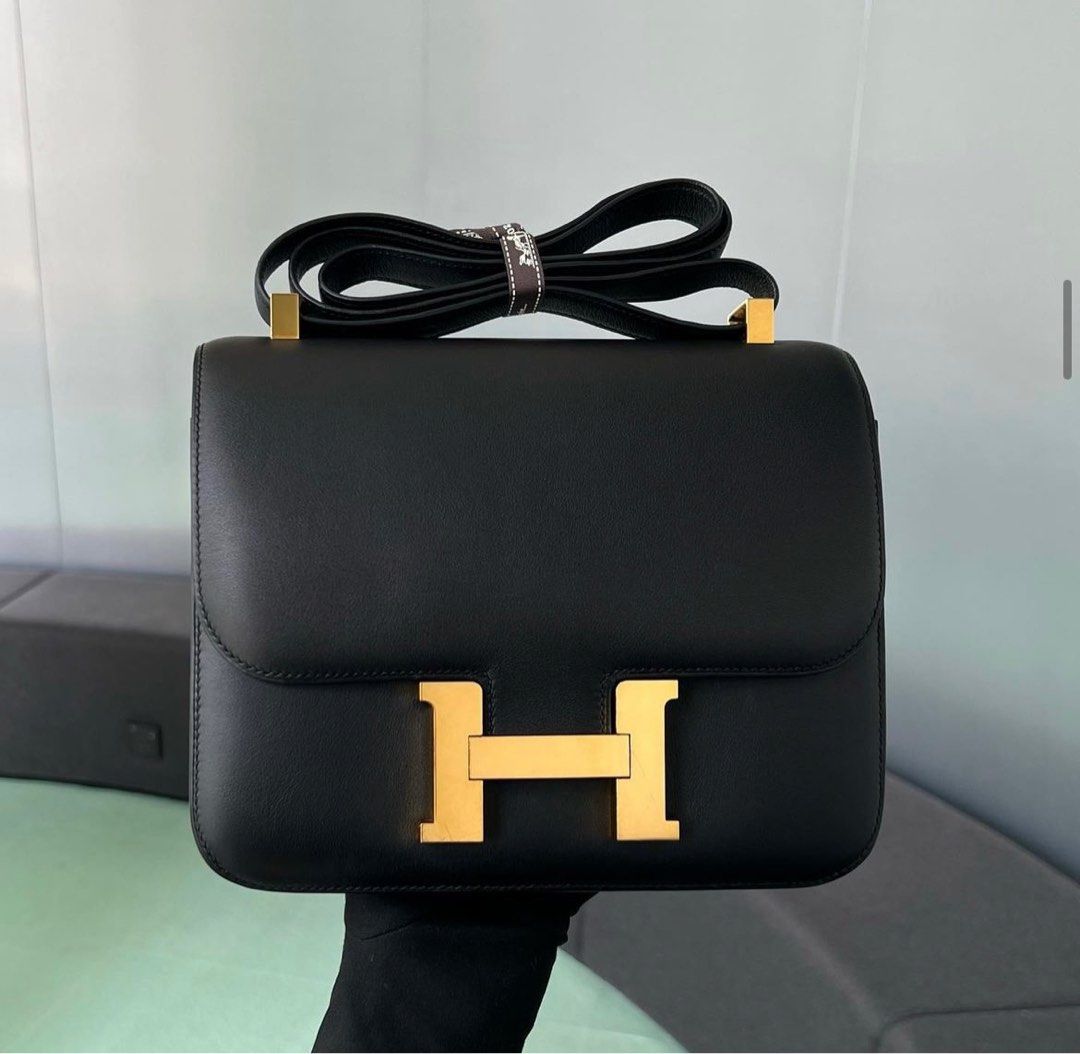 Hermes constance hotsell black gold