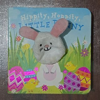 Hippity, Hoppity, Little Bunny (board book with finger puppet)