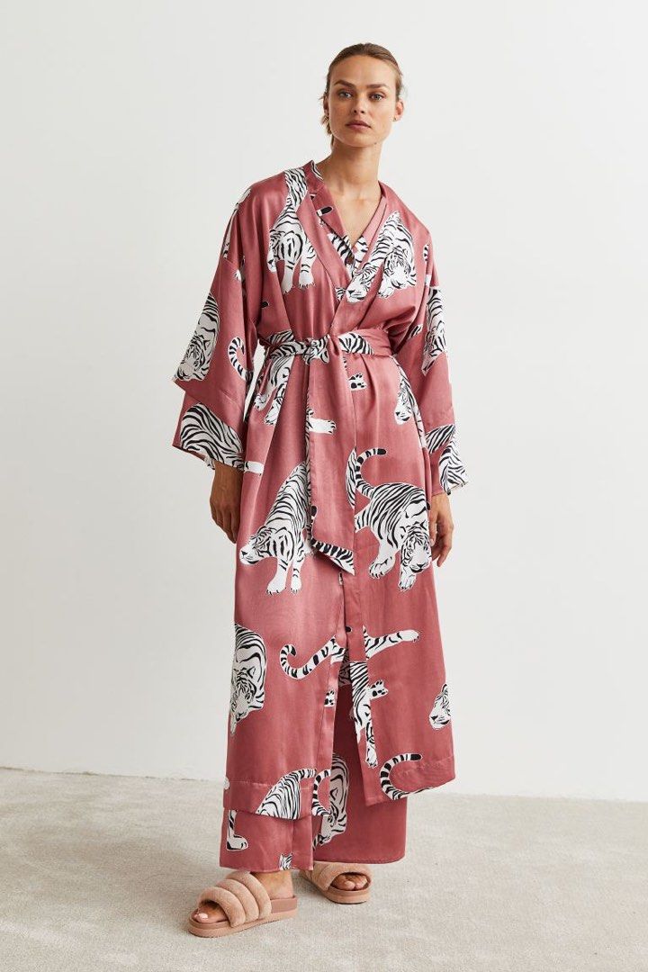 H&m hnm tiger satin kimono outer bukan zara