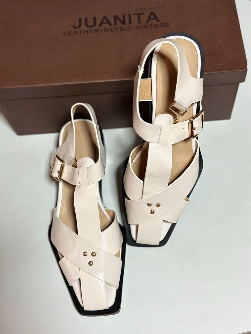 Stuart weitzman hotsell juanita sandal