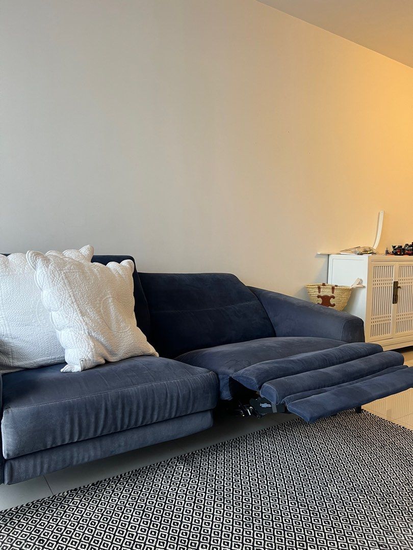 King Living Recliner Sofa 2.5 seater, Furniture & Home Living