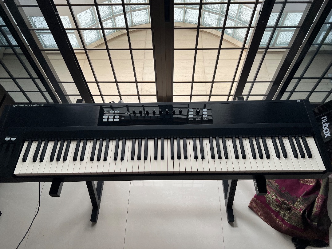 S88 roll store up piano