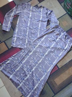 (Category: ) located in . Submitted by cheap_cheap_je (Listing ID 1233032728, Image 1). Description: .
