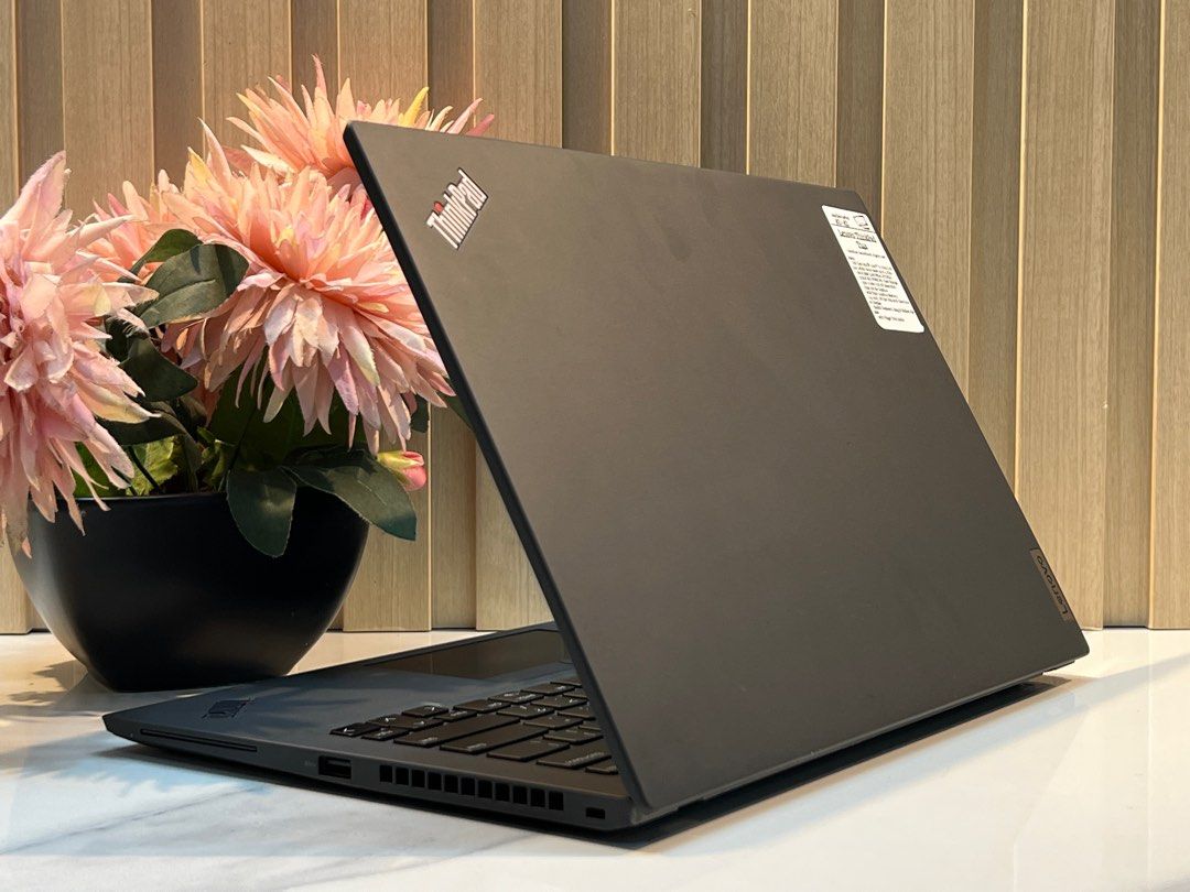 Lenovo ThinkPad T14s Gen2 - I7-1165G7, 16GB RAM, 512GB SSD, Win11, Comme Neuf