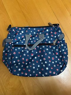 （分類：）位於 。 由 takshingbb 提交（商品編號 1233017937，圖片 1）。簡介： 。