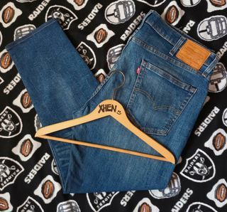 LEVI'S 502 Denim Pants
Leather Patch "Big E"
Size: 38
Length: 40.5