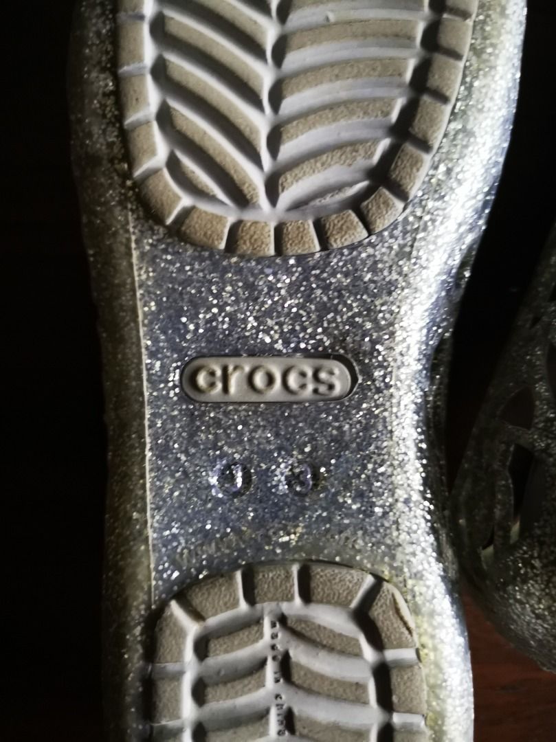 Girls crocs hotsell size 3
